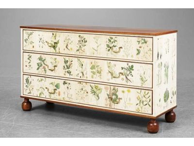 Декупаж меблів своїми руками: техніки та інструменти