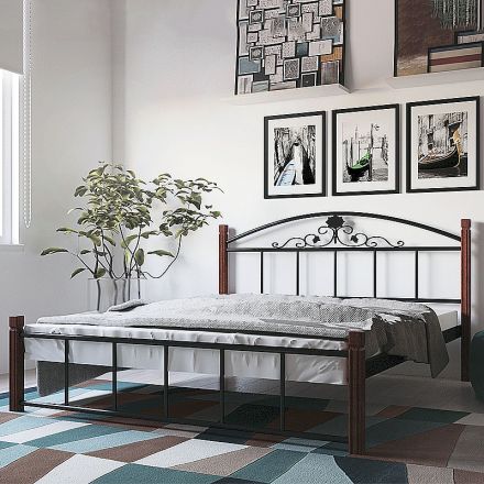 Фото Кровать металлическая на деревянных ногах Кассандра Металл-Дизайн